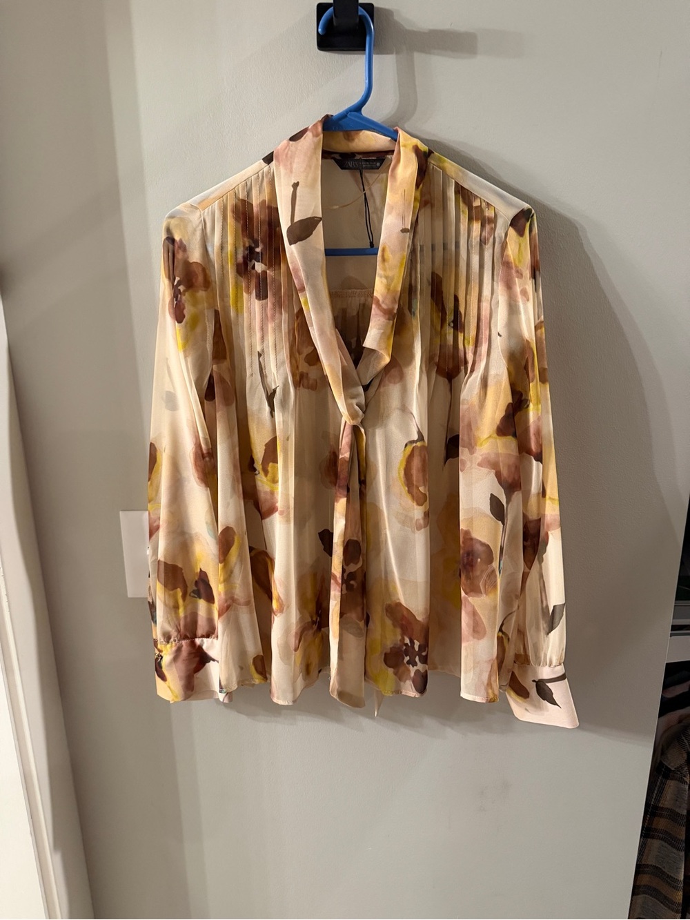 Zara Floral Tie-Neck Blouse in Cream and Yellow